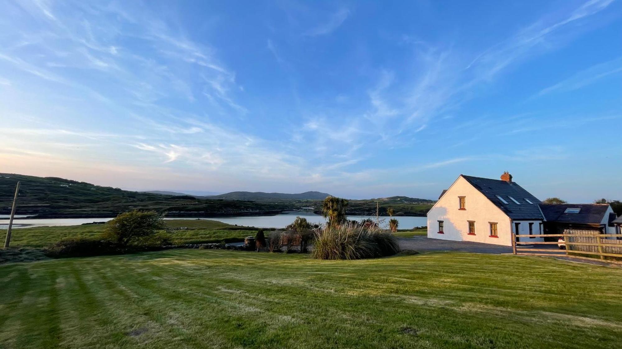 Seafront House With Own Private Pier In Gunpoint, Schull, West Cork Villa Seafort Buitenkant foto