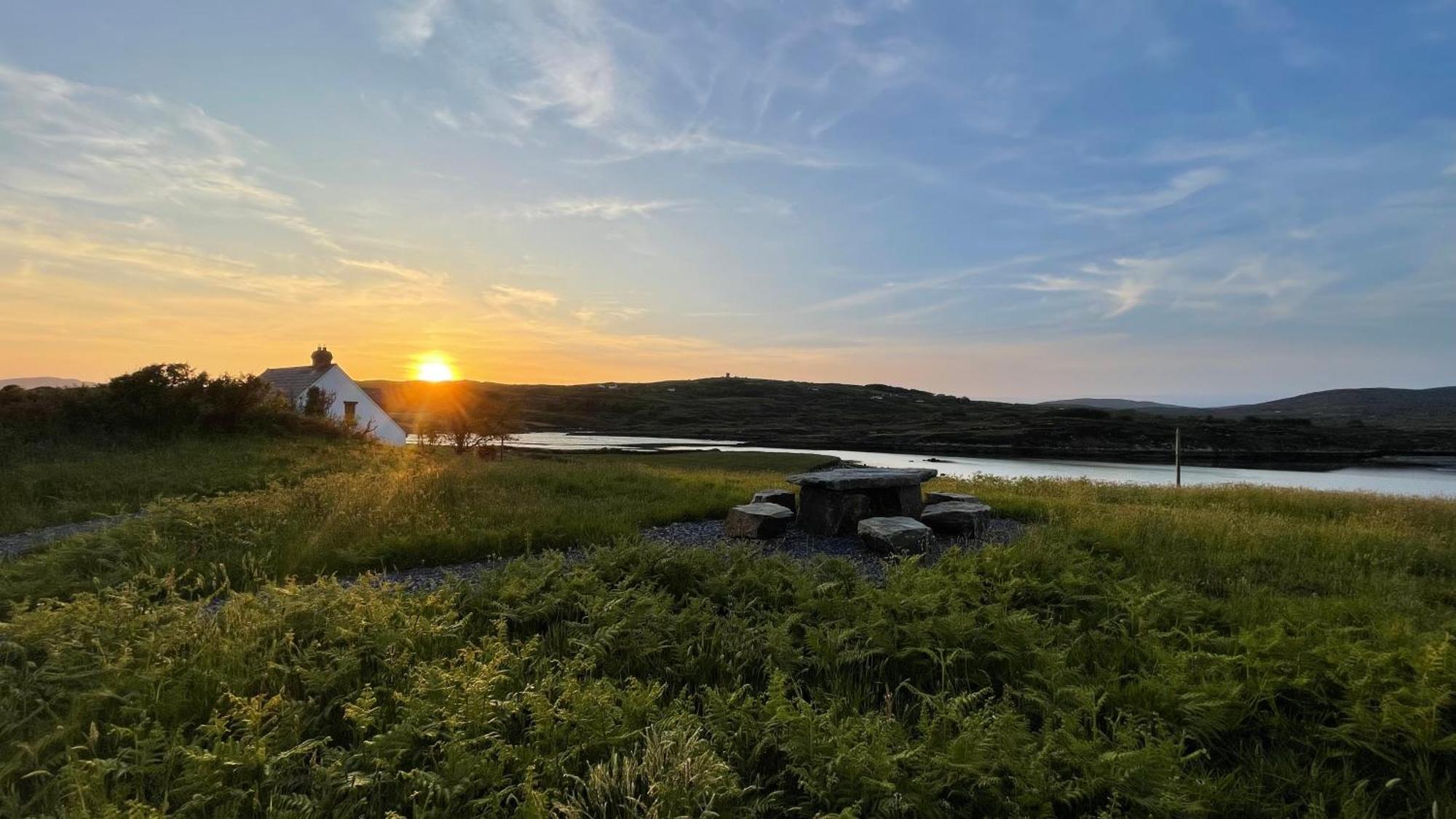 Seafront House With Own Private Pier In Gunpoint, Schull, West Cork Villa Seafort Buitenkant foto