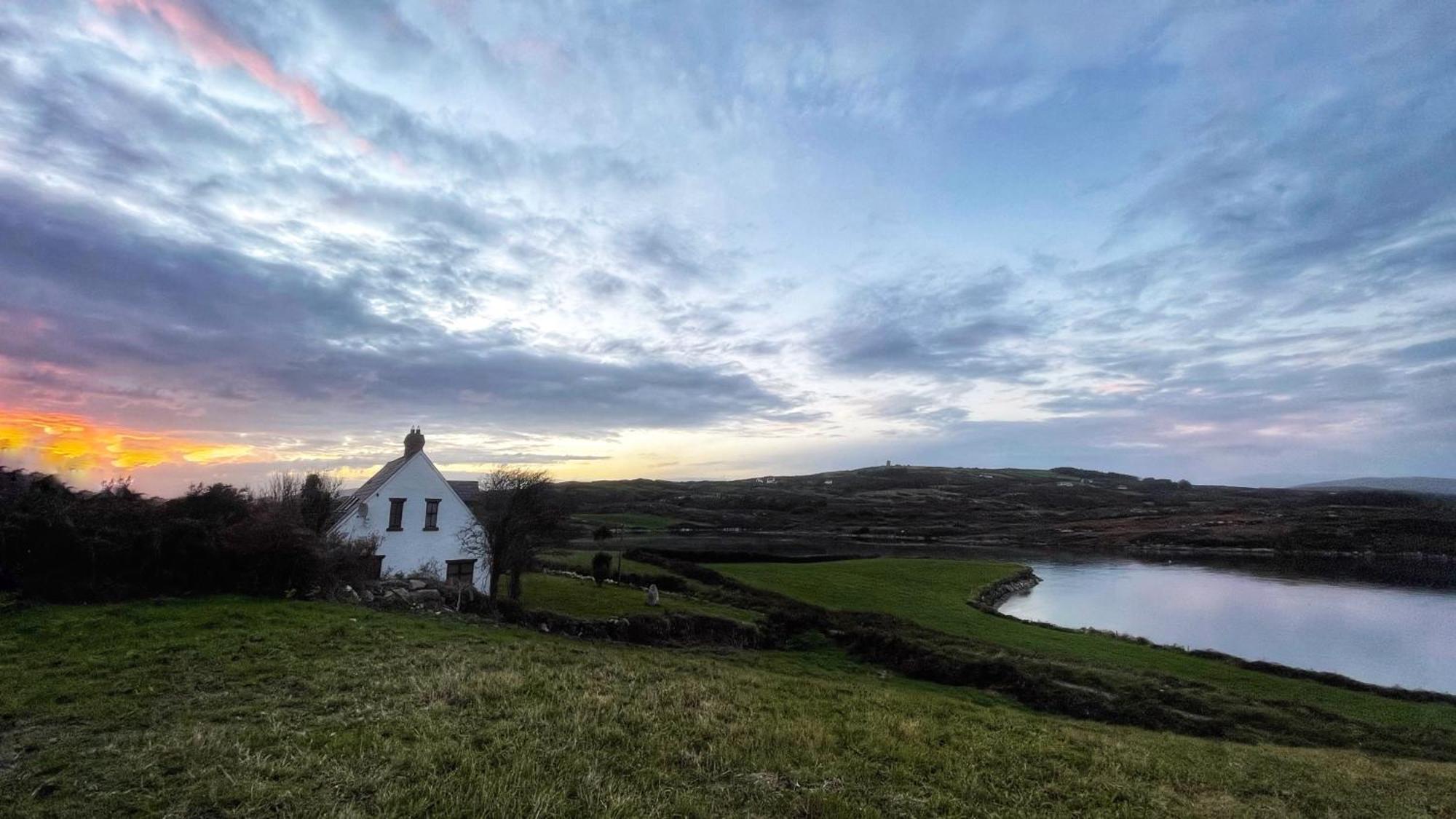 Seafront House With Own Private Pier In Gunpoint, Schull, West Cork Villa Seafort Buitenkant foto